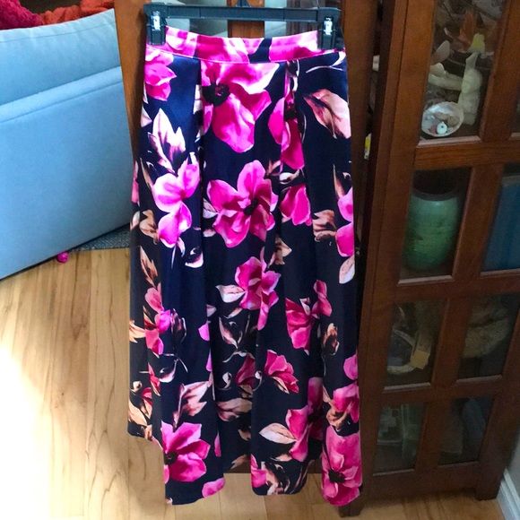 Speechless Bold Floral Long Skirt, Size 1 + Special Bundle Offer - Picture 2 of 6